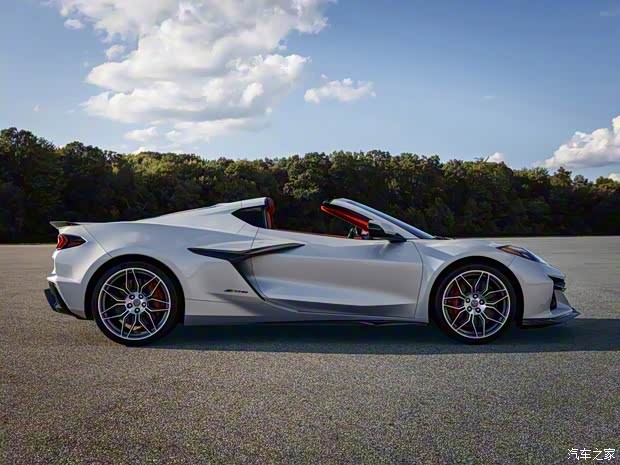 雪佛兰(进口) 科尔维特 2022款 Z06 Coupe 雪佛兰(进口) 科尔维特 2022款 Z06 Coupe