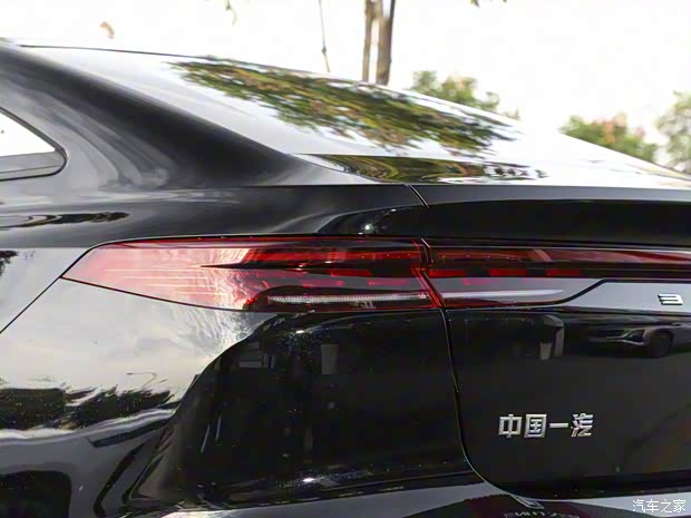 一汽奔腾 奔腾B70 2024款 2.0T 一汽奔腾 奔腾B70 2024款 2.0T