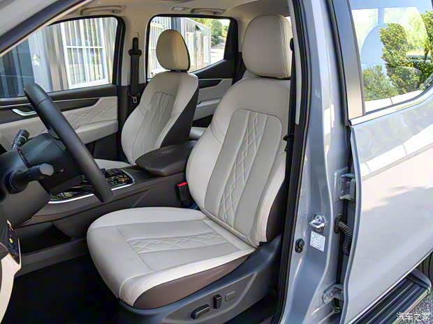 鄭州日產(chǎn) 銳騏7 2022款 2.3T自動四驅(qū)柴油旗艦型M9T