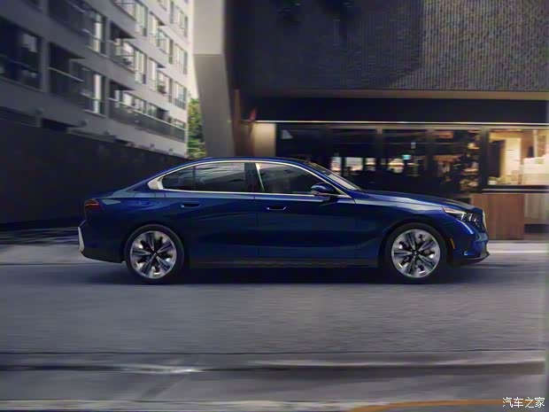 寶馬(進(jìn)口) 寶馬5系(進(jìn)口) 2023款 530i 美國(guó)版