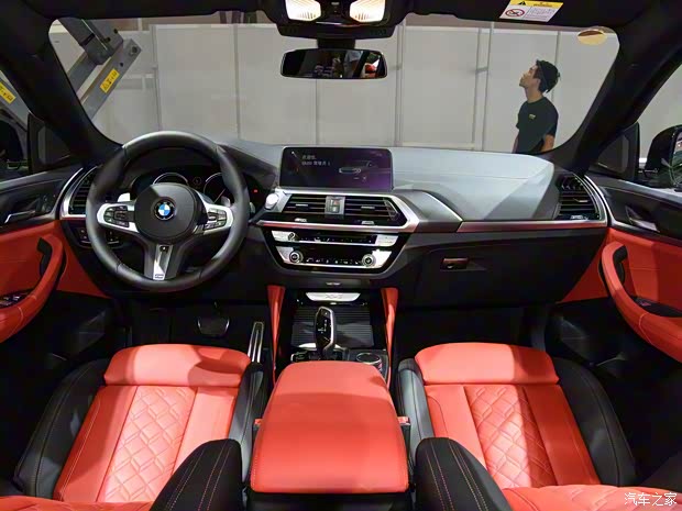 宝马(进口) 宝马X4 2019款 xDrive25i M越野套装