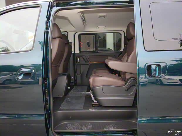 东风风行 菱智PLUS 2021款 旅行版