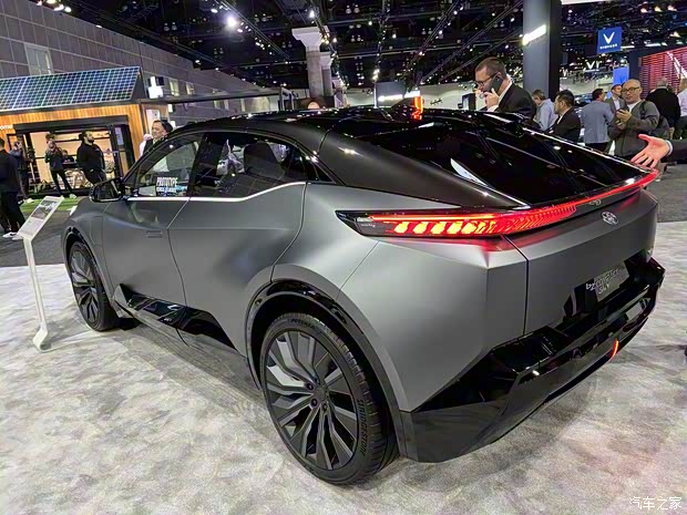 丰田(进口) bZ Compact SUV 2022款 基本型 丰田(进口) bZ Compact SUV 2022款 基本型