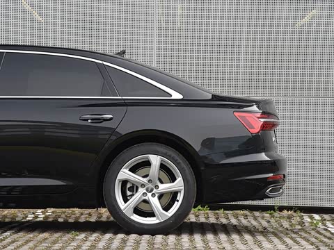 2019款 45 TFSI quattro 尊享致雅型 2019款 45 TFSI quattro 尊享致雅型