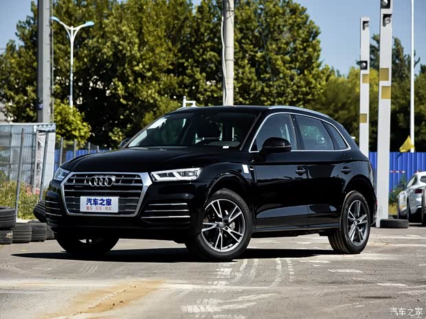 一汽-大众奥迪 奥迪Q5L 2018款 40 TFSI 荣享时尚型 国VI