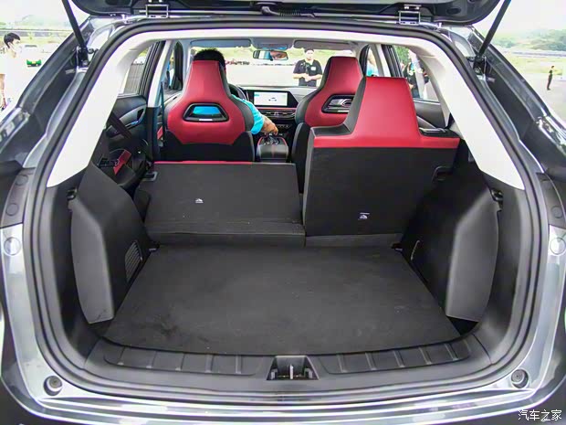 長(zhǎng)安汽車 長(zhǎng)安歐尚X5 2020款 1.5T 高配版