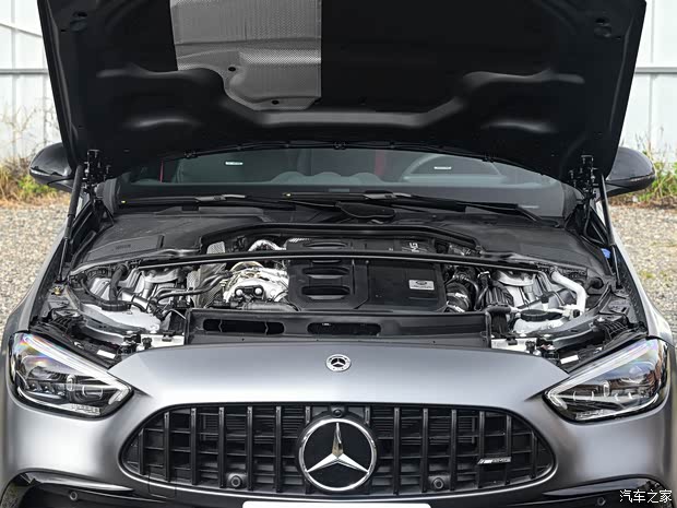 梅赛德斯-AMG 奔驰C级AMG 2024款 AMG C 43 4MATIC 特别版 梅赛德斯-AMG 奔驰C级AMG 2024款 AMG C 43 4MATIC 特别版