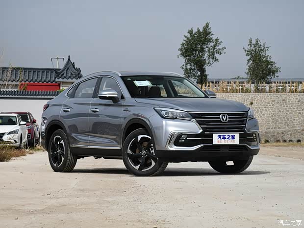 长安汽车 长安CS85 COUPE 2019款 2.0T 自动动版 国VI 长安汽车 长安CS85 COUPE 2019款 2.0T 自动动版 国VI