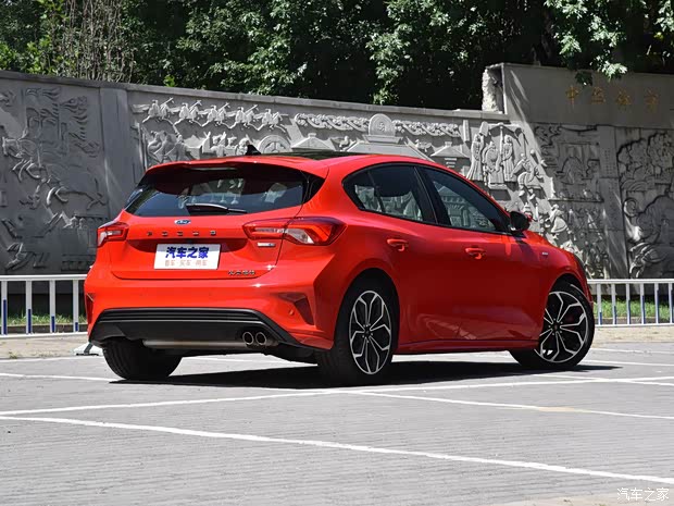 长安福特 福克斯 2019款 两厢 EcoBoost 180 自动ST Line