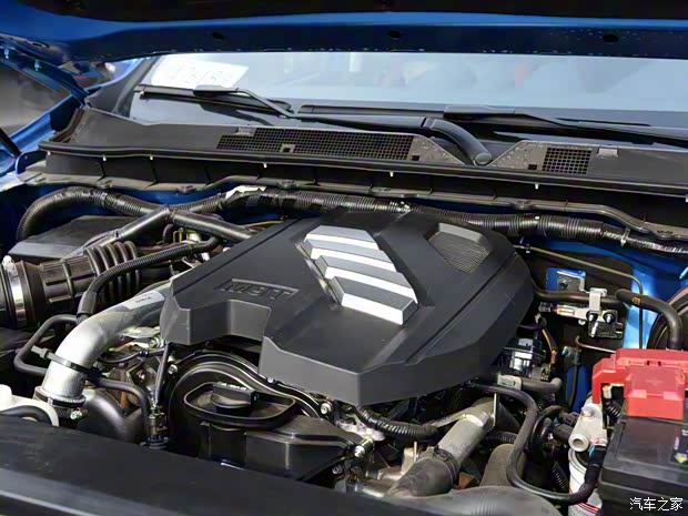 郑州日产 锐骐6 2020款 2.3T手动四驱柴油旗舰型国VI M9T 郑州日产 锐骐6 2020款 2.3T手动四驱柴油旗舰型国VI M9T