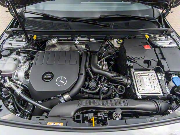 奔驰(进口) 奔驰A级(进口) 2018款 海外 基本型 奔驰(进口) 奔驰A级(进口) 2018款 海外 基本型