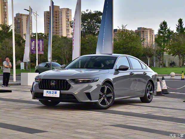 东风本田 英仕派 2023款 260TURBO 高配版 东风本田 英仕派 2023款 260TURBO 高配版