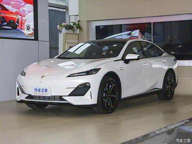 深蓝汽车 深蓝SL03 2023款 135Plus增程版 深蓝汽车 深蓝SL03 2023款 135Plus增程版