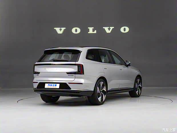 沃尔沃亚太 沃尔沃EX90 2023款 基本型 沃尔沃亚太 沃尔沃EX90 2023款 基本型