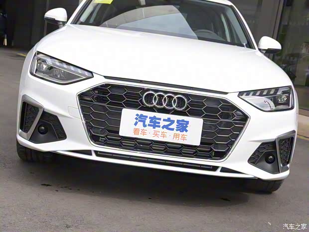 一汽-大众奥迪 奥迪A4L 2022款 40 TFSI 豪华动感型