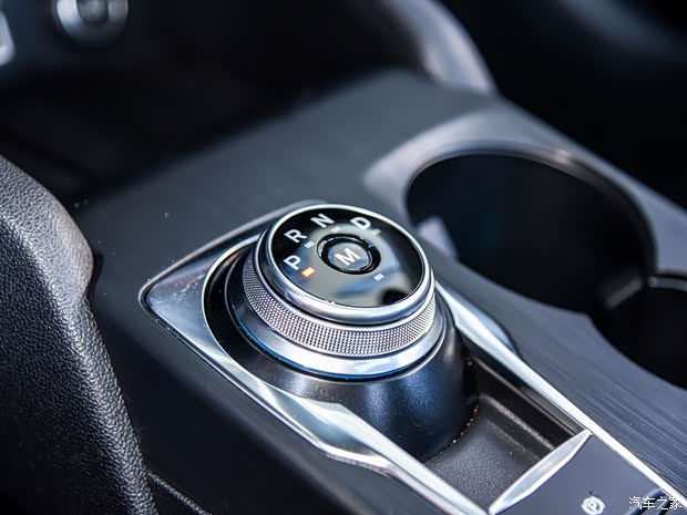 长安福特 福克斯Active 2020款 EcoBoost 180 自动劲耀型 长安福特 福克斯Active 2020款 EcoBoost 180 自动劲耀型