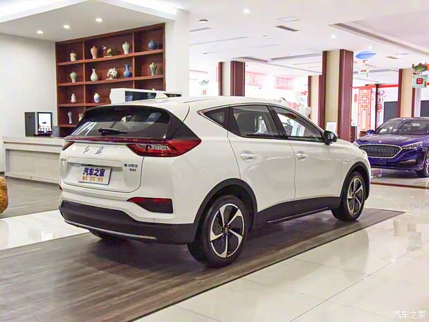 一汽红旗 红旗E-HS3 2019款 两驱舒适型 一汽红旗 红旗E-HS3 2019款 两驱舒适型