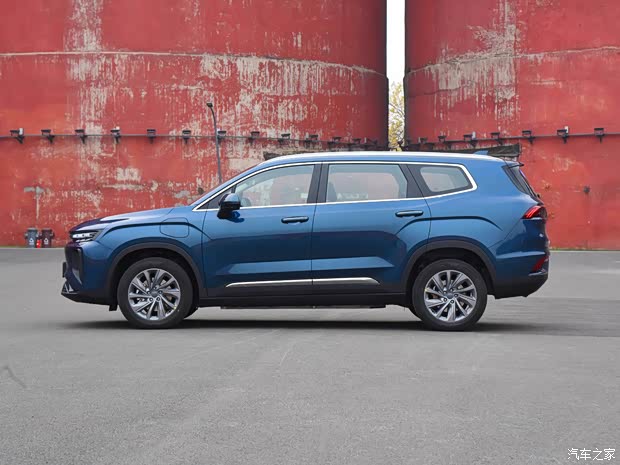 睿藍(lán)汽車 睿藍(lán)9 2023款 創(chuàng)始版 6座