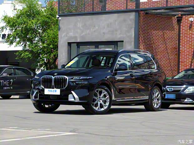 宝马(进口) 宝马X7 2023款 改款 xDrive40i 领先型豪华套装