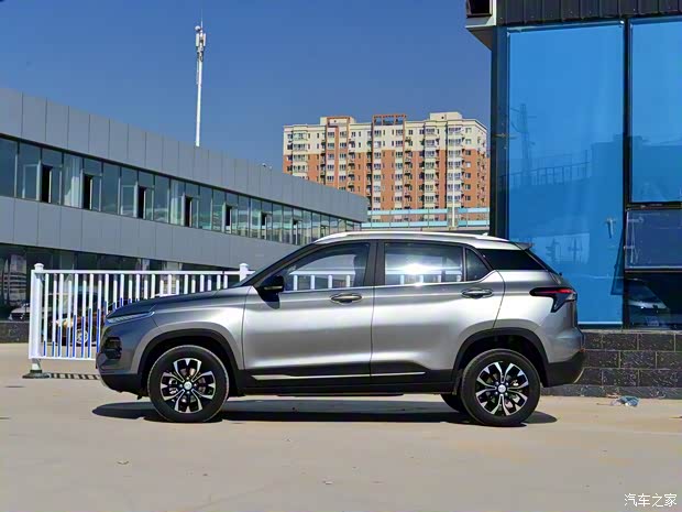 上汽通用五菱 宝骏510 2019款 自动挡高配