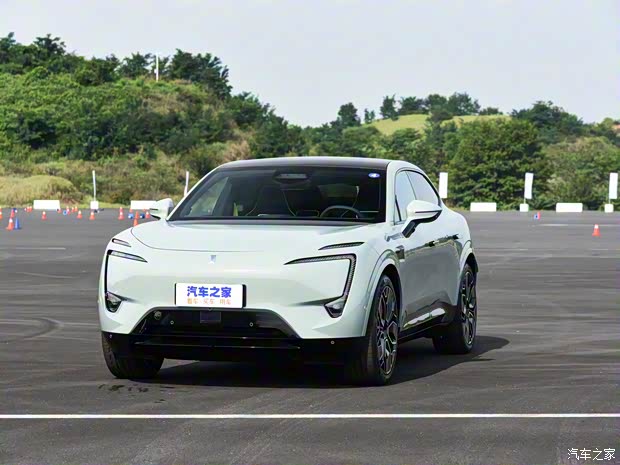 阿维塔科技 阿维塔11 2022款 试装车