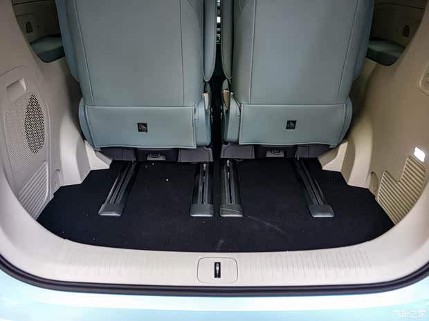 上汽大通 上汽大通MAXUS MIFA 9 2022款 錦繡高山