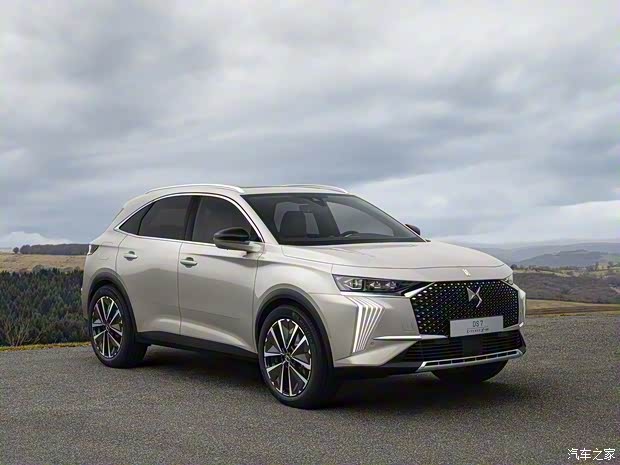 DS(进口) DS 7新能源(海外) 2023款 Crossback E-Tense 4x4 360 DS(进口) DS 7新能源(海外) 2023款 Crossback E-Tense 4x4 360
