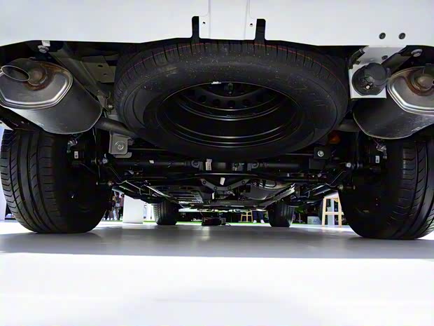 上汽大通 上汽大通MAXUS D90 Pro 2022款 2.0T 柴油四驅川藏公路版 6座