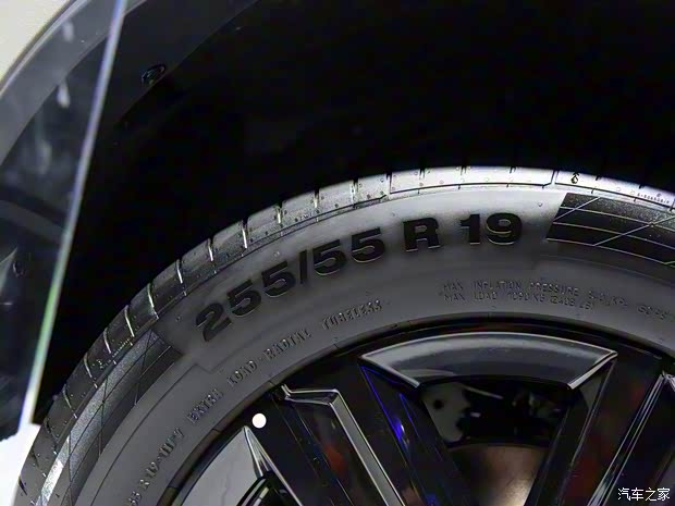 上汽大通 上汽大通MAXUS D90 Pro 2022款 2.0T 柴油四驅川藏公路版 6座