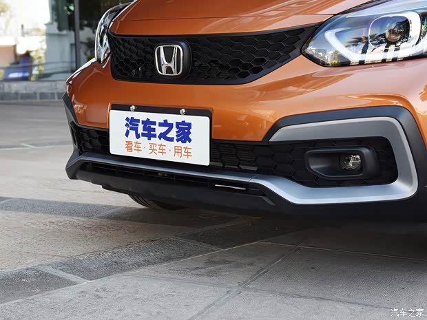 东风本田 LIFE 2021款 1.5L CVT CRO-SS灵趣版