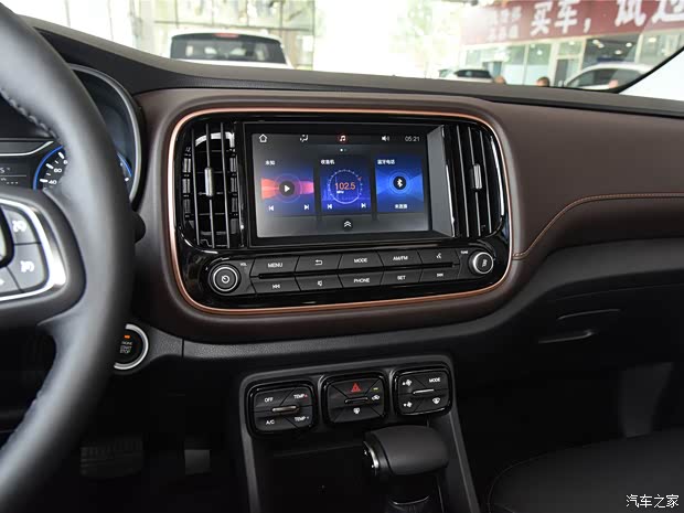 广汽乘用车 传祺GS3 2019款 235T 自动精英版