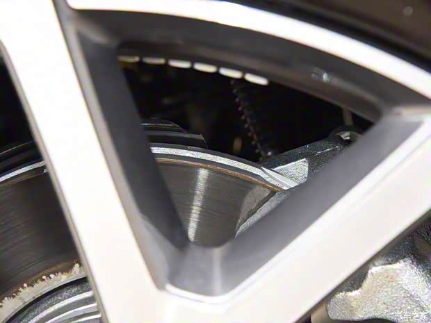 北京越野 北京BJ80 2020款 3.0T 自動(dòng) 至尊