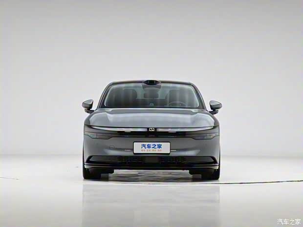 極氪 極氪007 2024款 雙電機(jī) 三元鋰