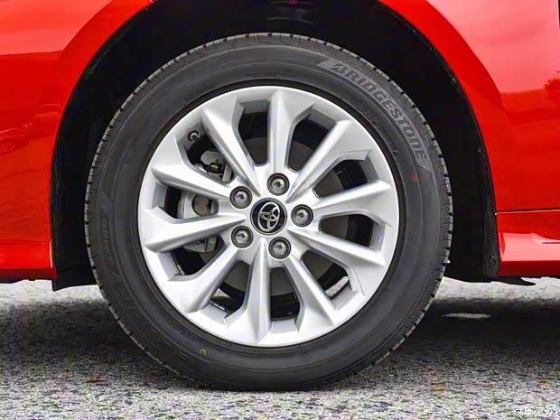 一汽丰田 卡罗拉 2019款 1.2T S-CVT GL-i豪华版