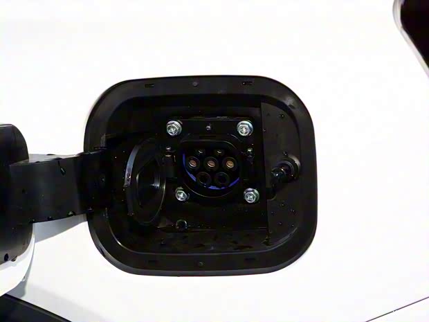 賽力斯藍(lán)電 藍(lán)電E3 2023款 405km 舒適版