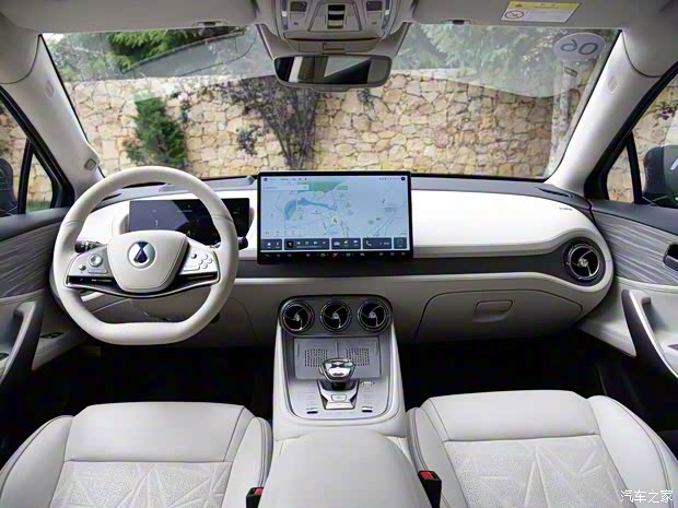 腾势汽车 腾势N8 2023款 基本型 腾势汽车 腾势N8 2023款 基本型