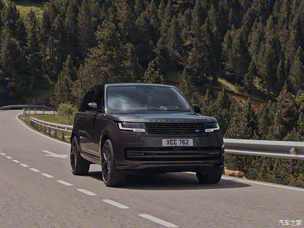 路虎(进口) 揽胜 2023款 基本型 路虎(进口) 揽胜 2023款 基本型