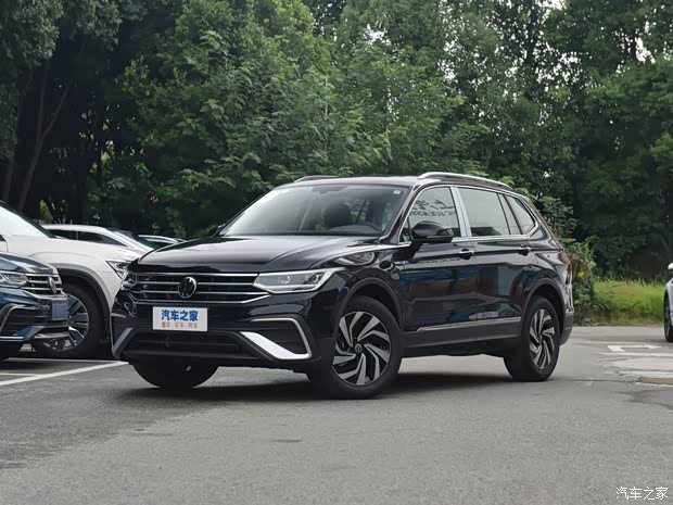上汽大眾 途觀L 2023款 330TSI 自動(dòng)兩驅(qū)智享版 上汽大眾 途觀L 2023款 330TSI 自動(dòng)兩驅(qū)智享版