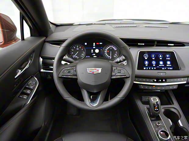 上汽通用凯迪拉克 凯迪拉克XT4 2018款 28T 四驱铂金运动版