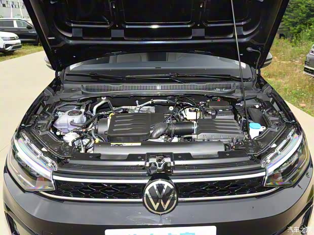 上汽大众 朗逸 2023款 新锐 1.5L XR版 上汽大众 朗逸 2023款 新锐 1.5L XR版