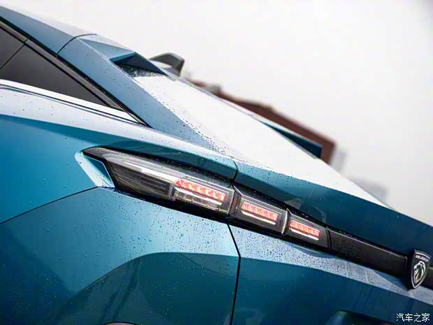 東風(fēng)標致 標致408X 2023款 高配版