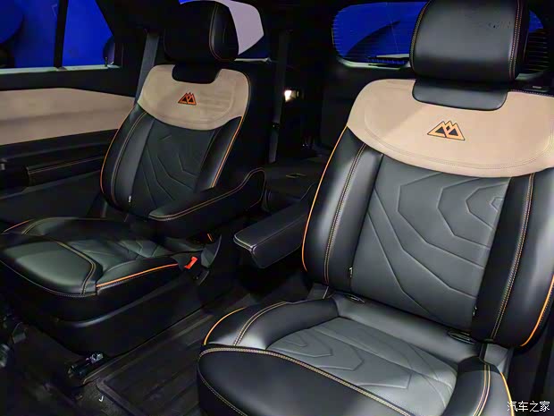 長安福特 探險者 2023款 EcoBoost 285 昆侖巔峰版 6座