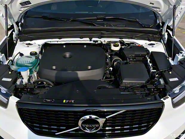 沃尔沃亚太 沃尔沃XC40 2020款 T5 四驱智雅运动版