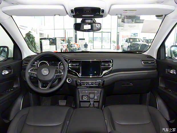 广汽菲克Jeep 指挥官 2018款 2.0T 两驱进享版