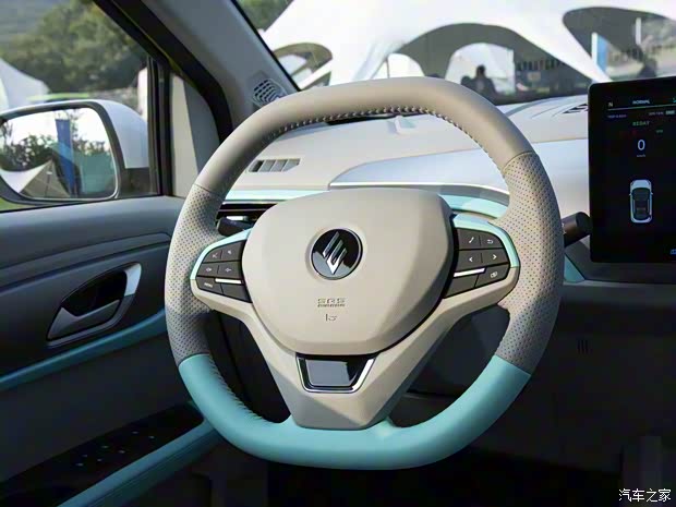 江铃集团新能源 易至EV3 2023款 320KM 青春豪华版 江铃集团新能源 易至EV3 2023款 320KM 青春豪华版