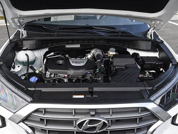 北京现代 途胜 2019款 280TGDi 双离合四驱智尊版 北京现代 途胜 2019款 280TGDi 双离合四驱智尊版