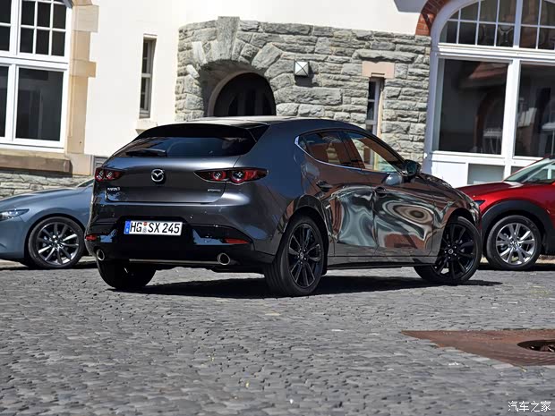 马自达(进口) 马自达3(进口) 2019款 两厢版 马自达(进口) 马自达3(进口) 2019款 两厢版