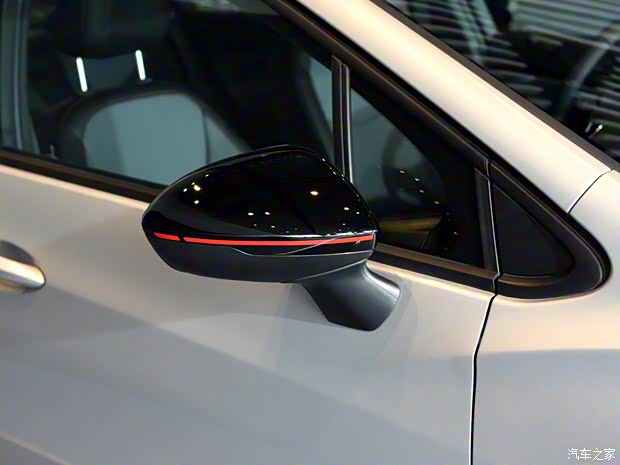 上汽通用雪佛兰 科鲁兹 2018款 330T Redline版