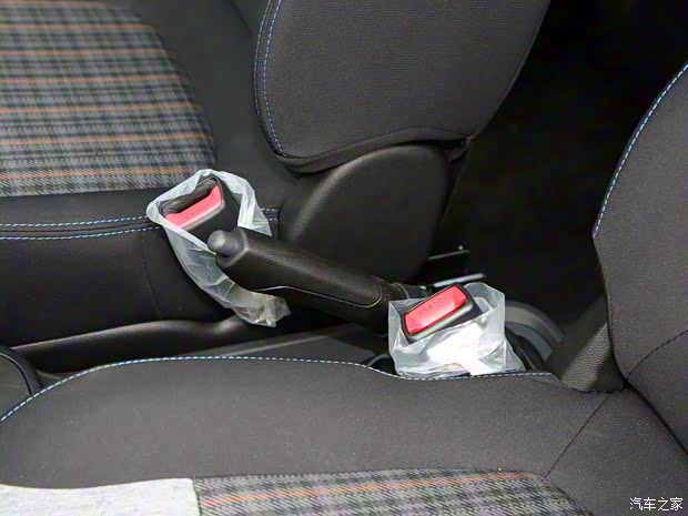 東風(fēng)乘用車(chē) 東風(fēng)風(fēng)神EX1 2020款 低配