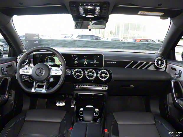 北京奔馳 奔馳A級AMG 2019款 AMG A 35 L 4MATIC 先型特別版